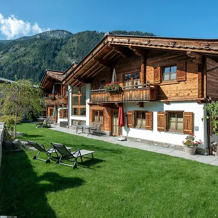 Alpenresort Thanner アパートホテル