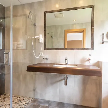 Alpenresort Thanner Aparthotel 4*