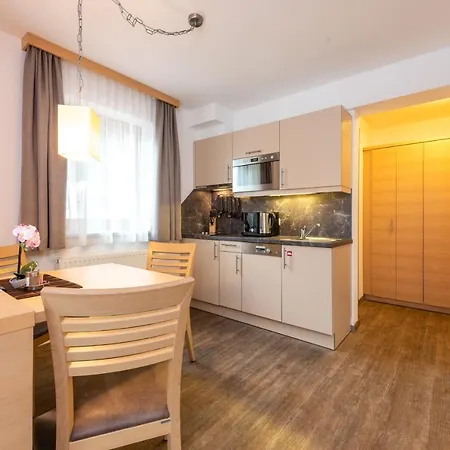 Aparthotel Alpenresort Thanner 4*
